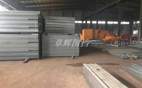 金屬?lài)鷵醢惭b前需要進(jìn)行哪些預(yù)防安全措施？（金屬?lài)鷵醢惭b前的預(yù)防安全工作）