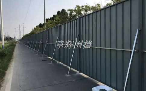 金屬圍擋施工中如何避免邊角不齊和表面凸凹？(介紹金屬圍擋施工中的邊角處理方法)